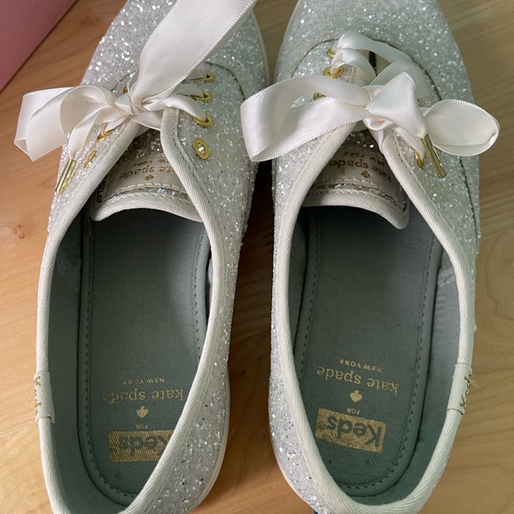 NEW Kate Spade Keds Size 7.5 Wide - Picture 4 of 8